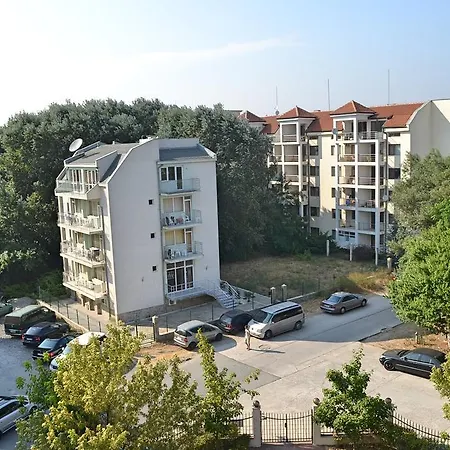 Semiramida Garden Eh 아파트
