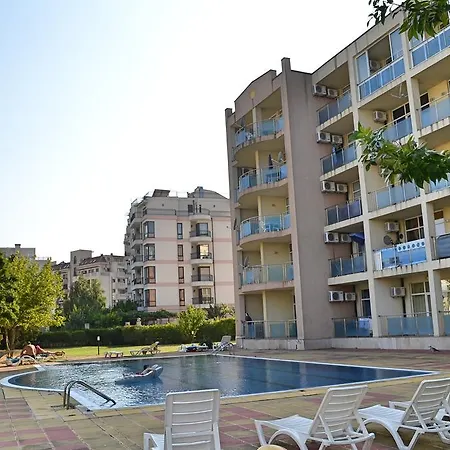 Apartament Semiramida Garden Eh