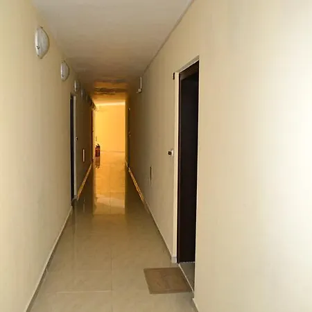 Semiramida Garden Eh Apartament Sunny Beach